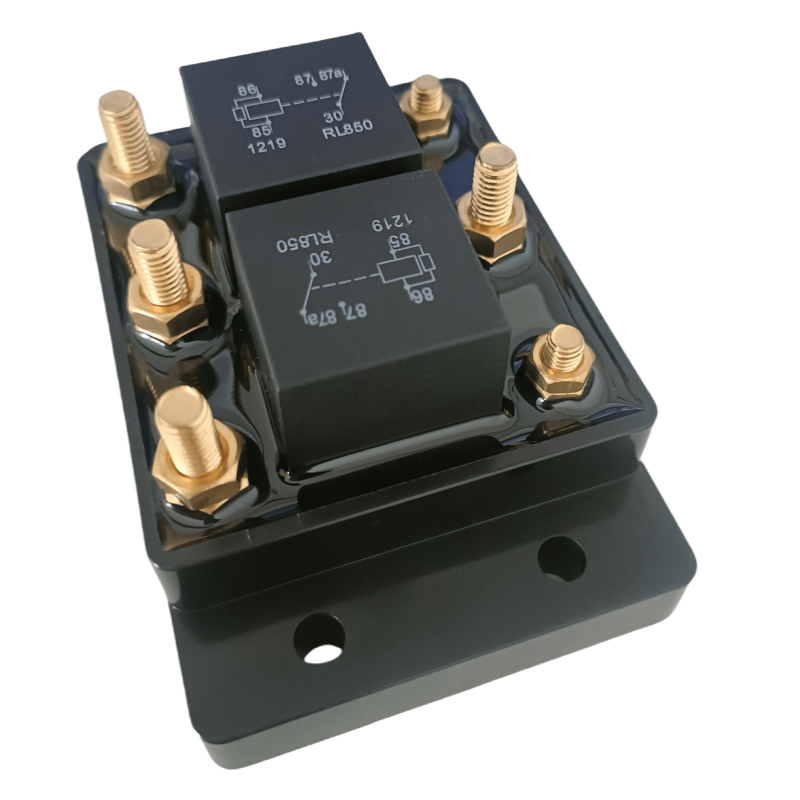 Square relay